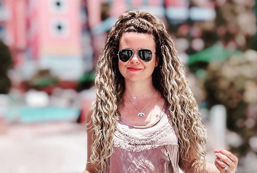 How To Create the Perfect Curly Blend with Adored Signature Handtied Hair Extensions